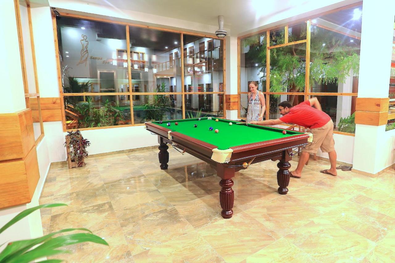Kaani Village & Spa Maafushi Exteriör bild